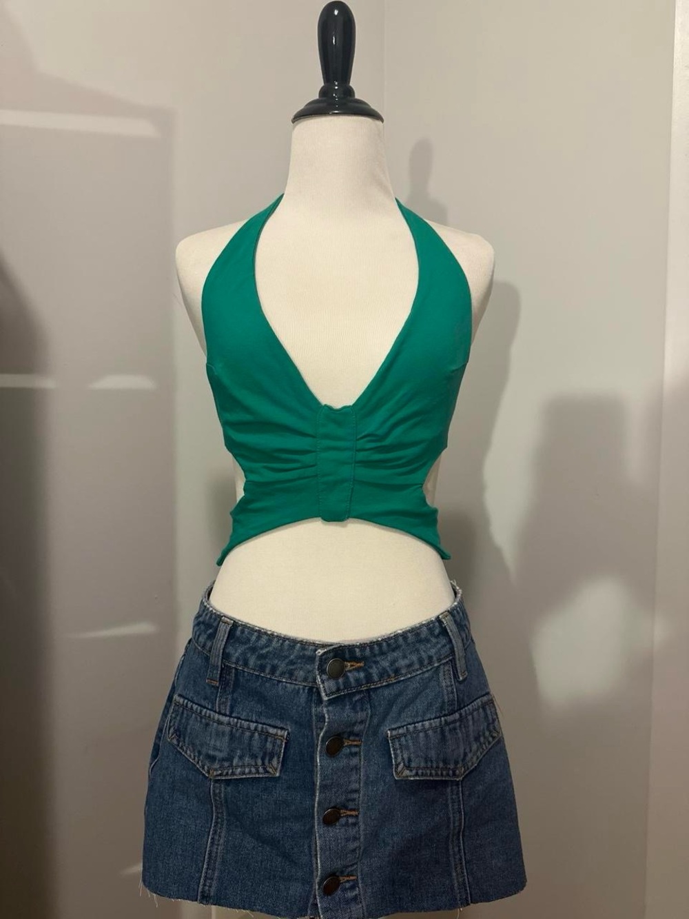 Edikted Emerald Green Halter Crop Top
